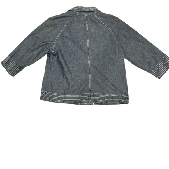 Chico's Light Weight Lt Blue Jacket, White Stitching Notched collar, size 8. EUC - Picture 3 of 7